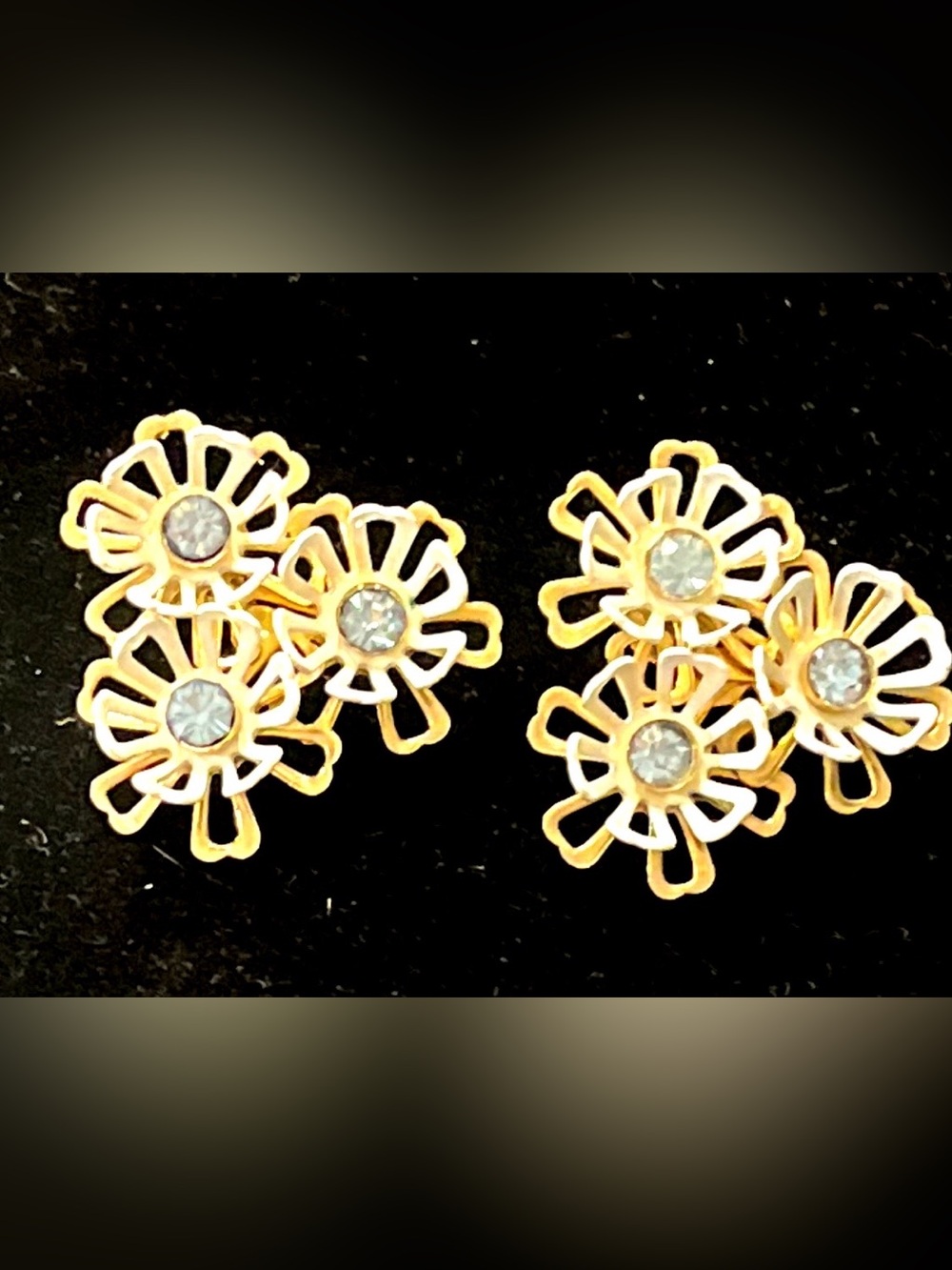 Coro Gold Daisy Crystal Center Screw back Clip Earrings
